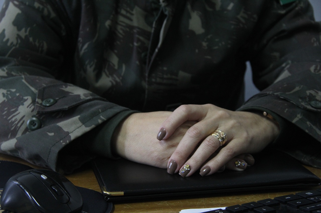 The Role of AI in Enhancing Battlefield Command Decisions